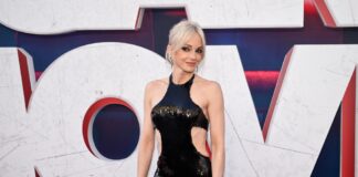 Anna Faris Celebrates Sobriety Milestone After Chuck Lorre Remarks